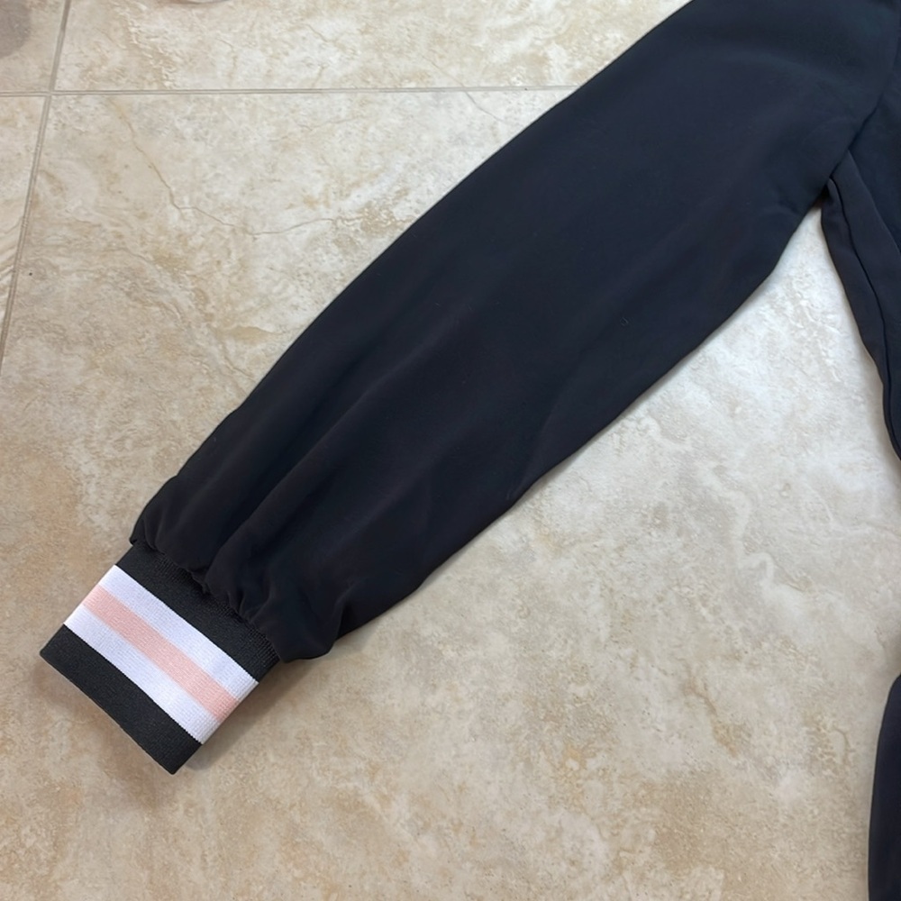 Guess Jumpsuit XS Black Zip Front Wide Leg Long Sleeve Stripe Trim Athleisure - Picture 9 of 16